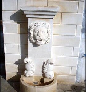 statue in pietra leccese