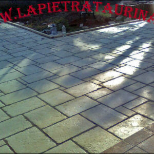 pavimenti in chianca invecchiata e burattata