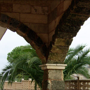 Rivestimento per gli archi in tufo invecchiato