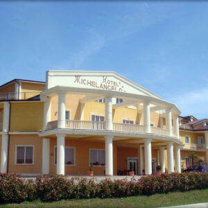 Rivestimento per finiture in pietra