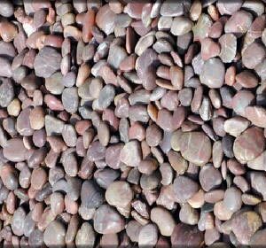 Ciottoli marroni di fiume in pietra dura