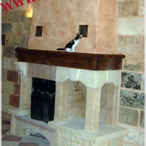 Rivestimenti in marmo per camini rustici