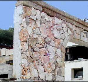 Muri a secco prefabbricati in pietra dura